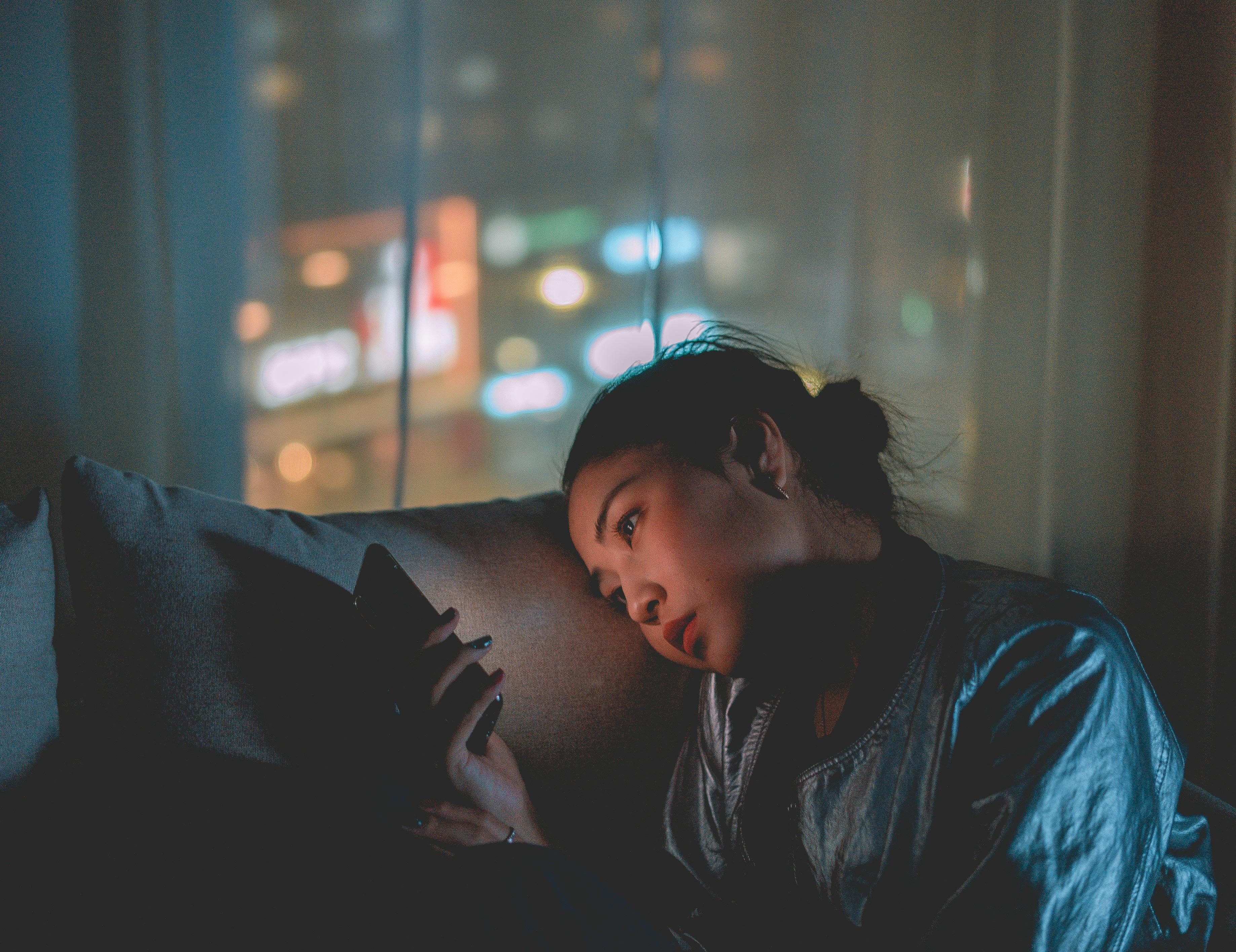 teen doom scrolling night